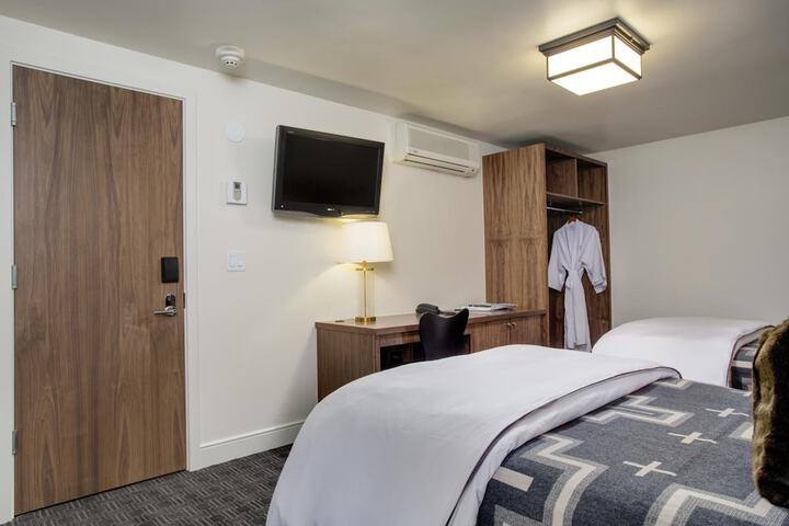 Room 18 of 31