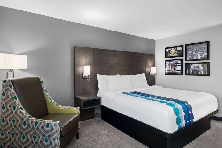 Room 17 of 50