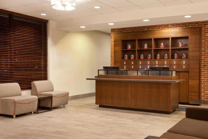 Four Points by Sheraton Cleveland Airport