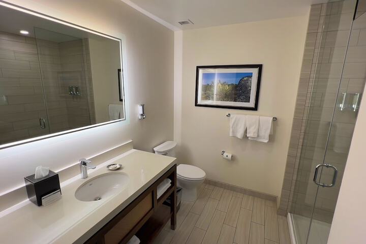 Room 10 of 48