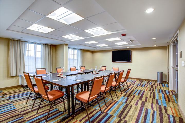 Fairfield Inn & Suites Springfield Holyoke
