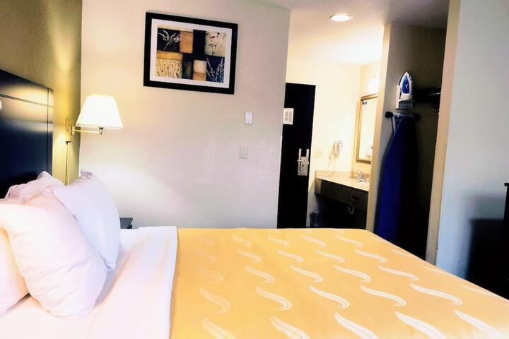 Cozy Inn