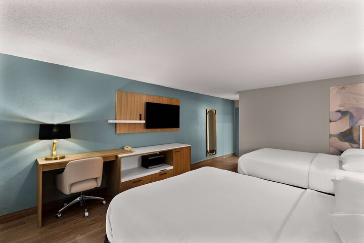 Wyndham Garden Ankeny / Des Moines