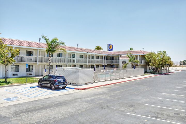 Hotel 1 of 24
