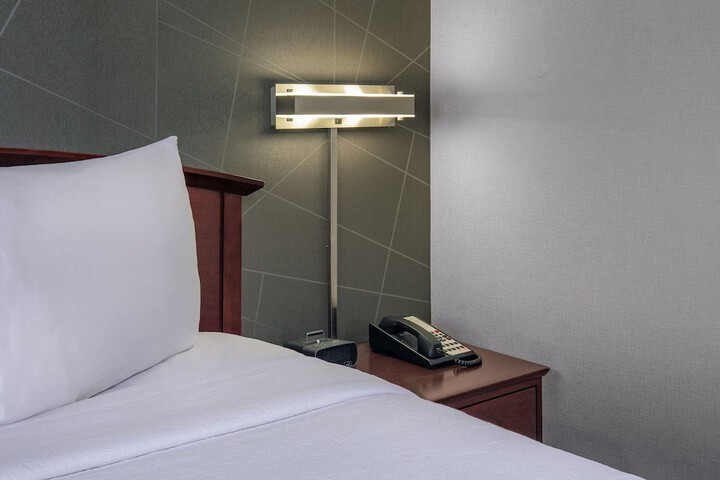 Room 30 of 42