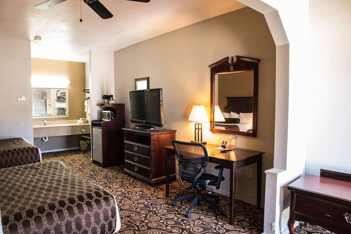 Room 29 of 36