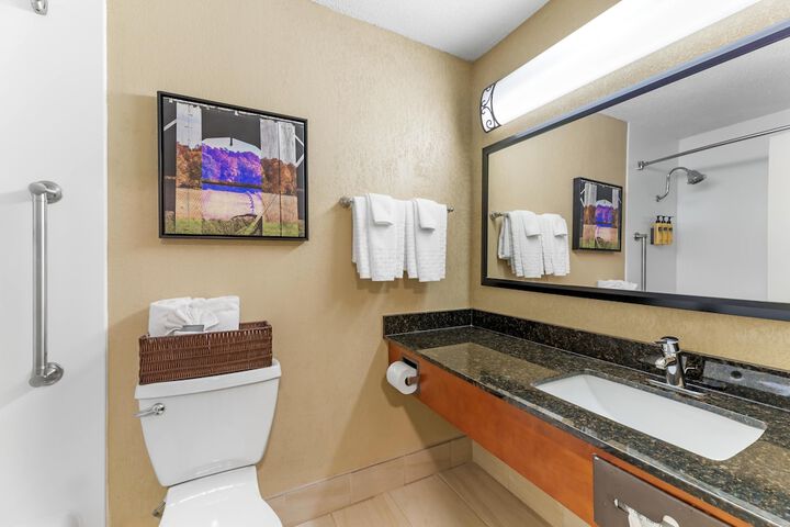 Best Western Plus Wooster Hotel & Conference Center