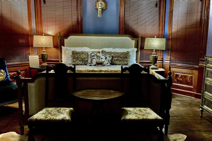 Coppersmith Inn B & B