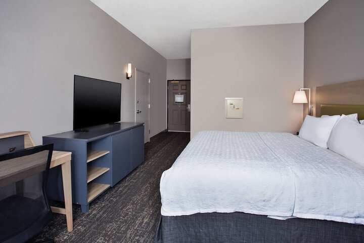 Room 26 of 50