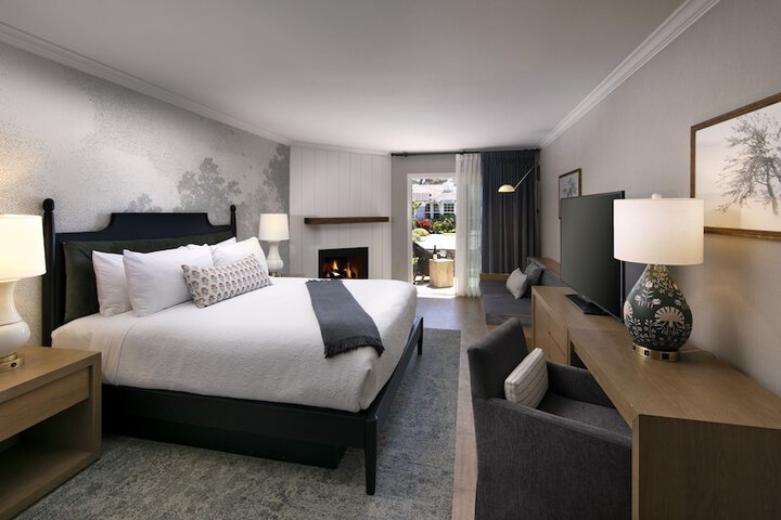 Room 15 of 26