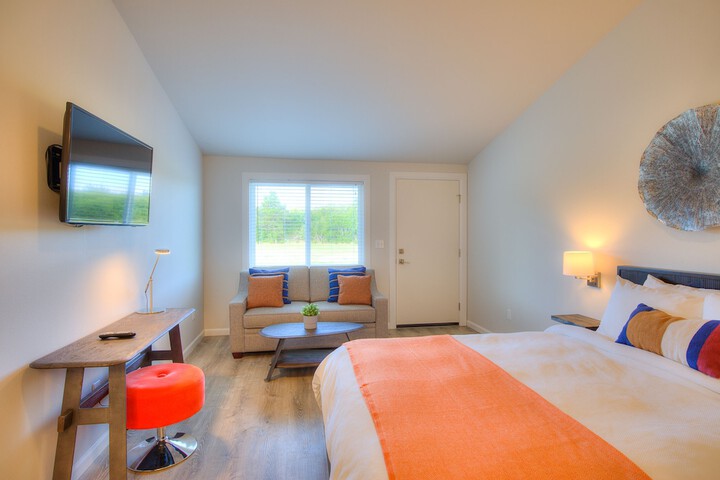 Room 7 of 19