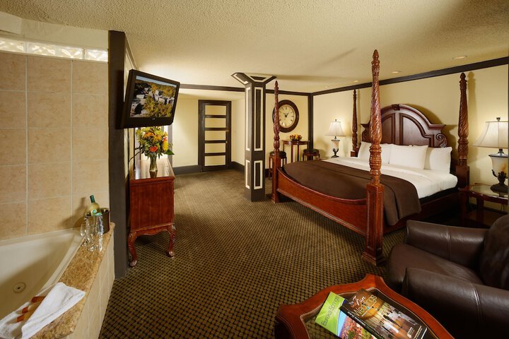 Room 41 of 77