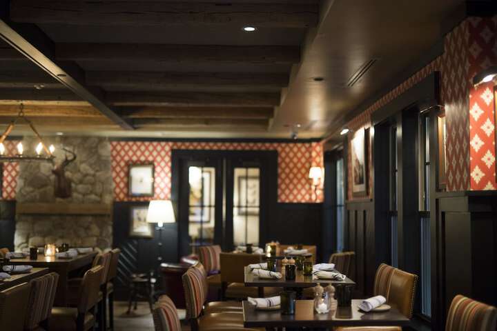 Dining 65 of 93