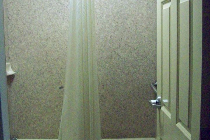 Room 20 of 33
