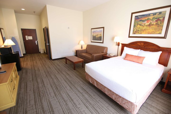 Room 8 of 24