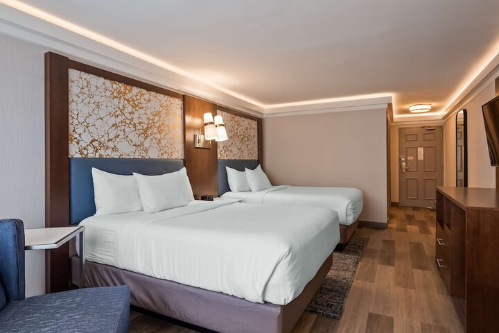 Room 3 of 26
