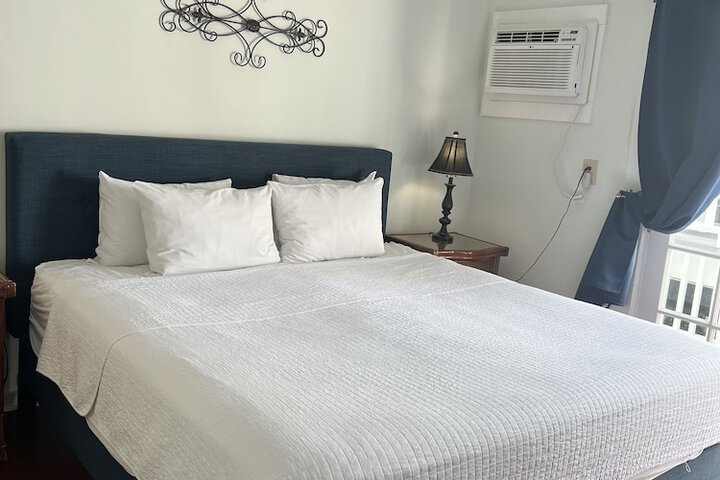 Room 87 of 111