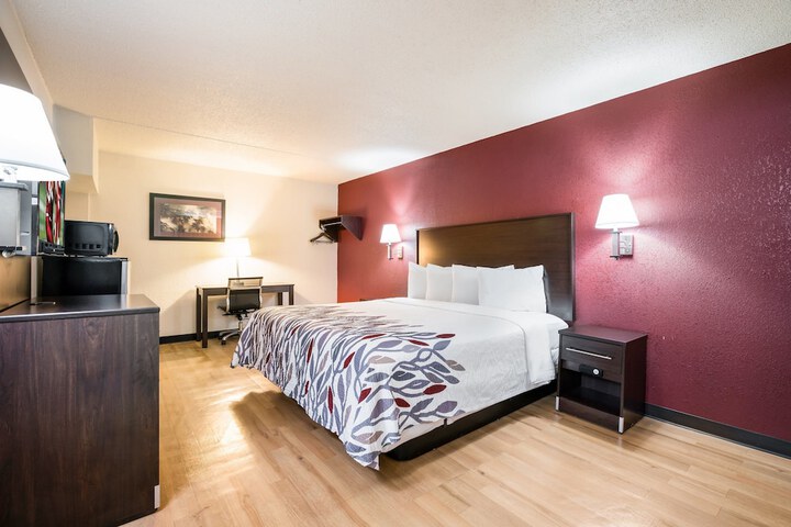 Room 13 of 24