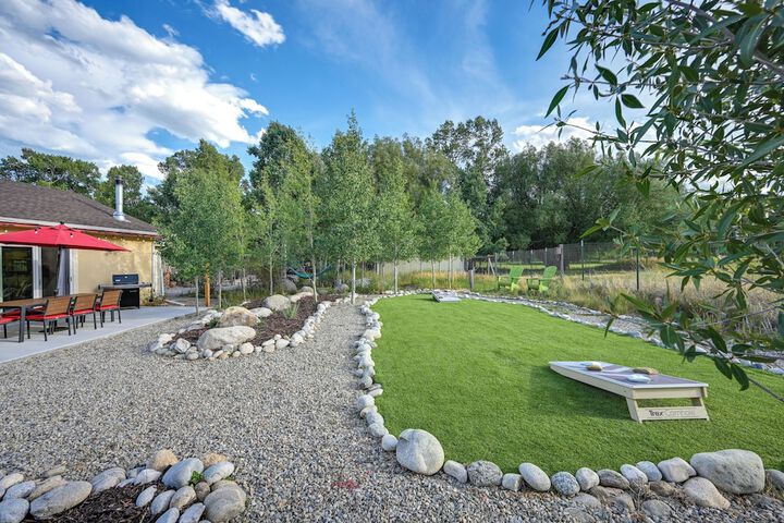 Charming Buena Vista Home w / Private Hot Tub!