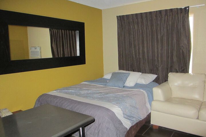 Room 48 of 58