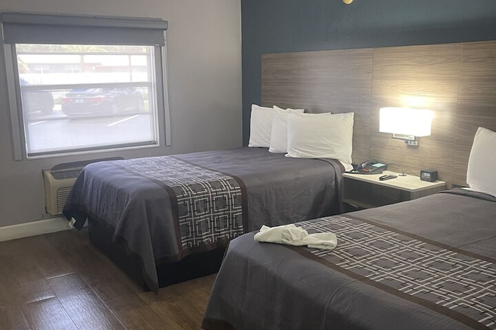 Room 19 of 35