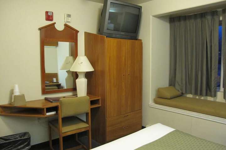 Room 20 of 30