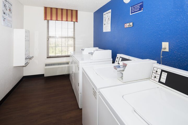 Room 10 of 15