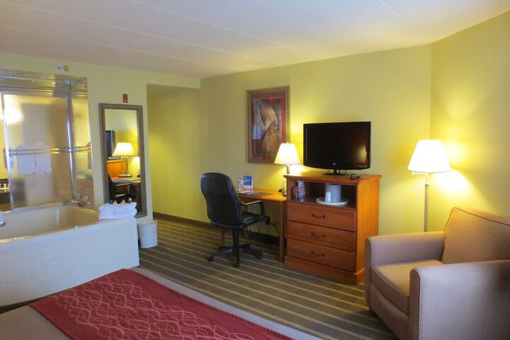 Room 41 of 77