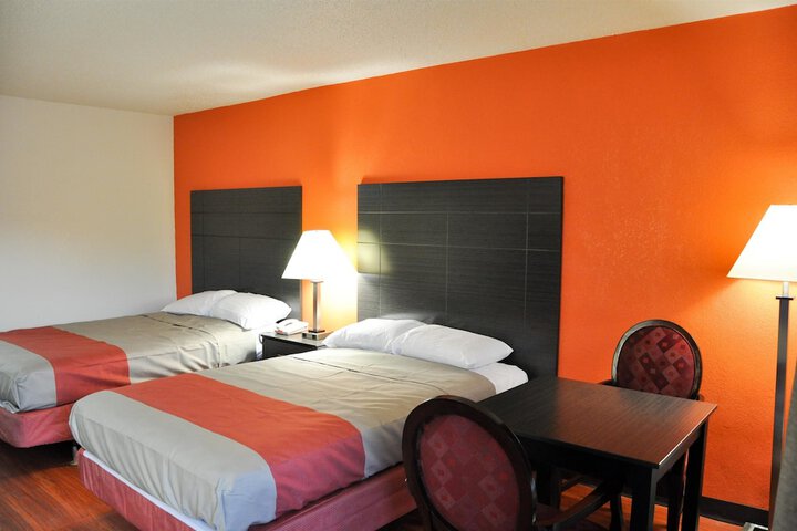Room 12 of 35