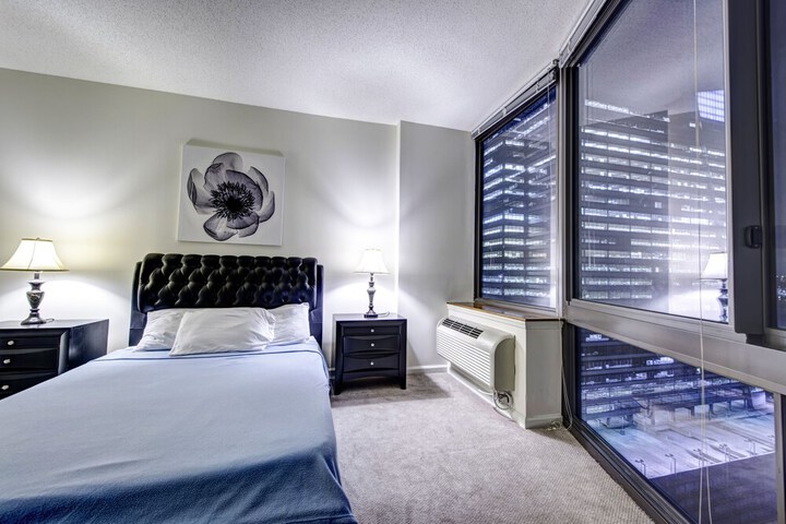 Room 27 of 48