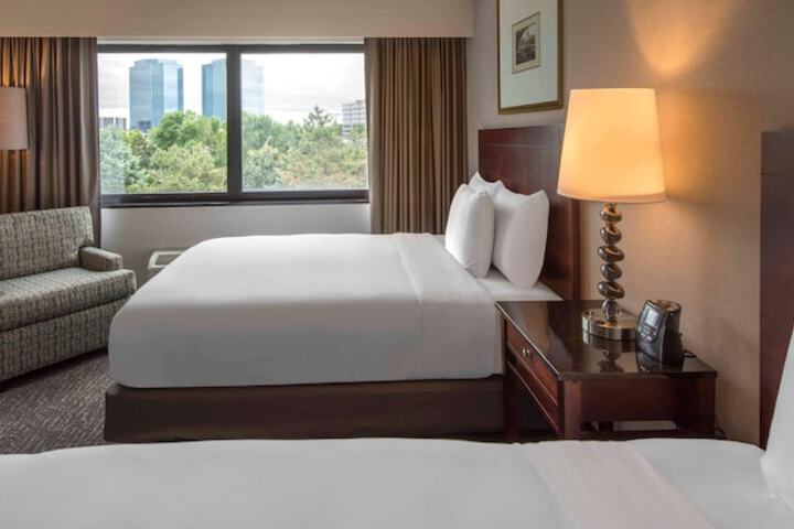 DoubleTree by Hilton Chicago Schaumburg