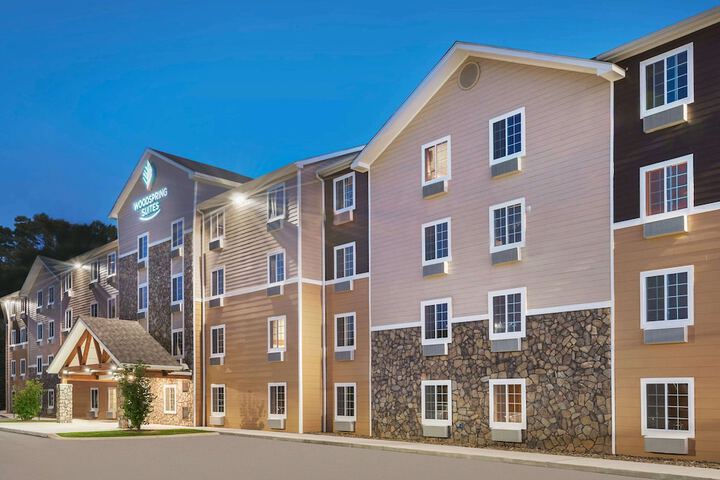 Hotel 4 of 27