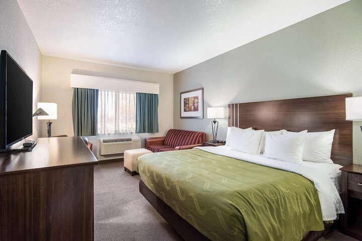 Quality Inn & Suites Pueblo West