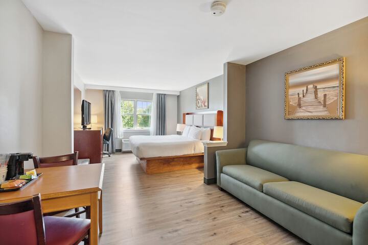 Saco Bay Hotel