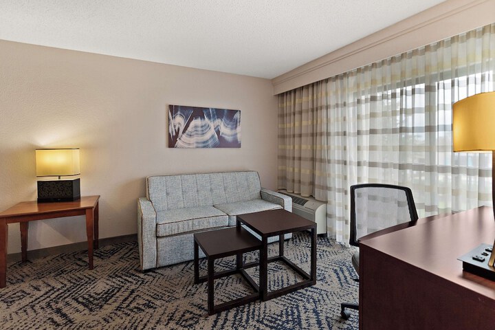 Room 12 of 33