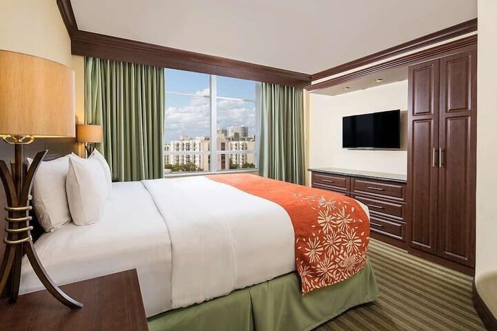 Room 17 of 61
