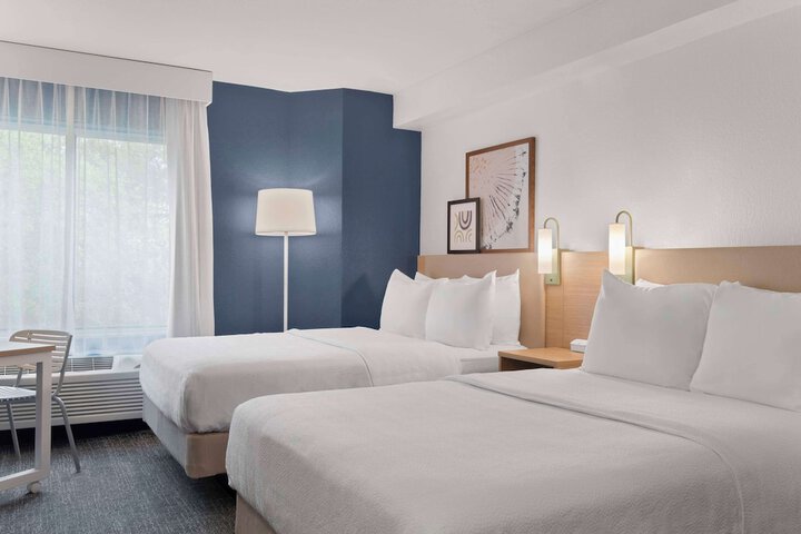 Room 21 of 28