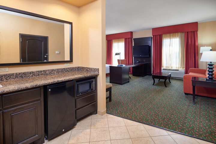 Room 16 of 43