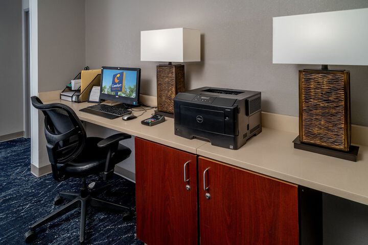 Business Center 29 of 29