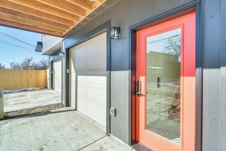 Modern Erie Home - Walk to Downtown!