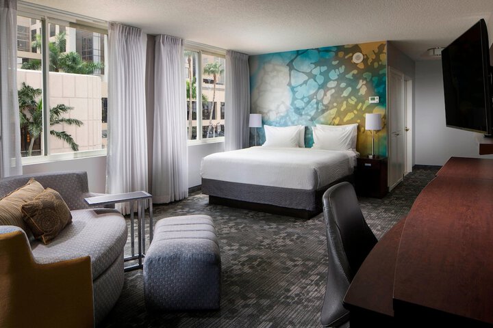 Room 16 of 35