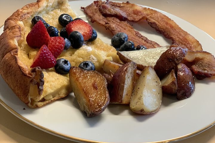 Breakfast/Coffee Service 23 of 31
