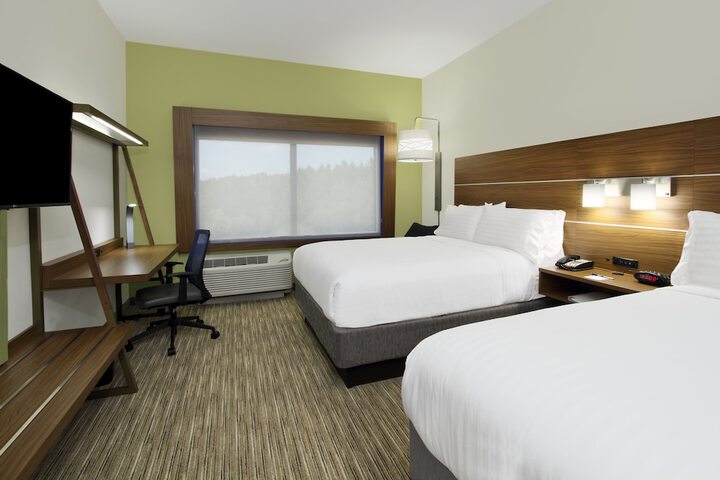 Room 15 of 40