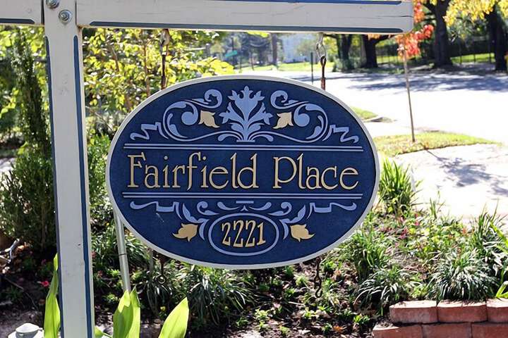 Stay Fairfield - Fairfield Place and Fairfield Manor Bed & Breakfast