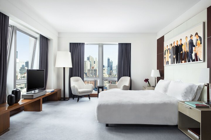 Room 46 of 91