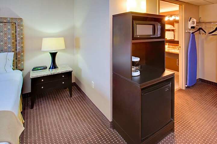 Holiday Inn Express Chicago-Palatine