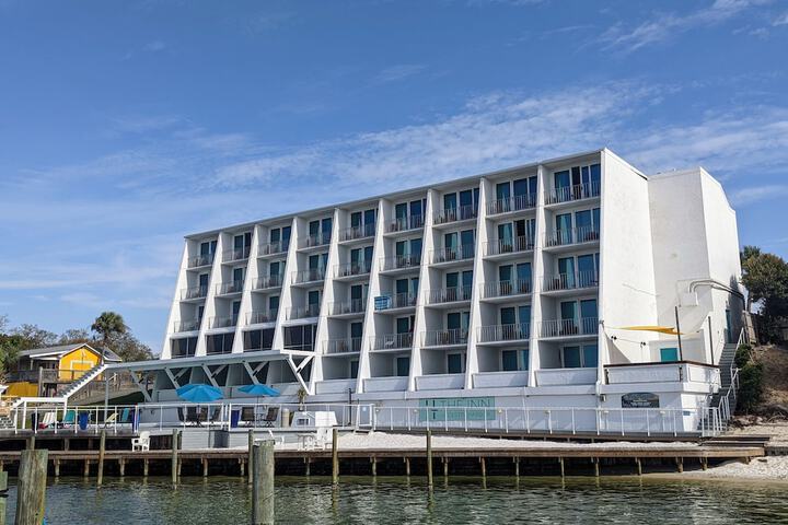 Hotel 3 of 61