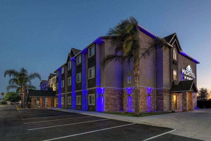 Hotel 2 of 48