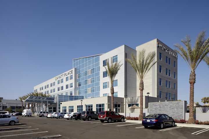 Hyatt Place Bakersfield