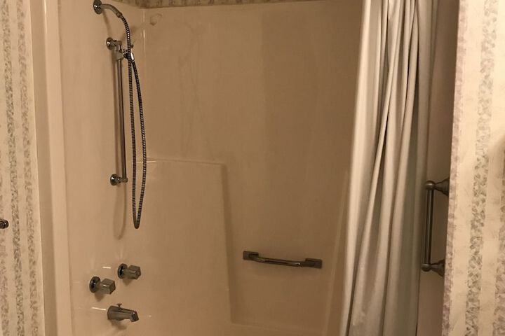 Room 21 of 49